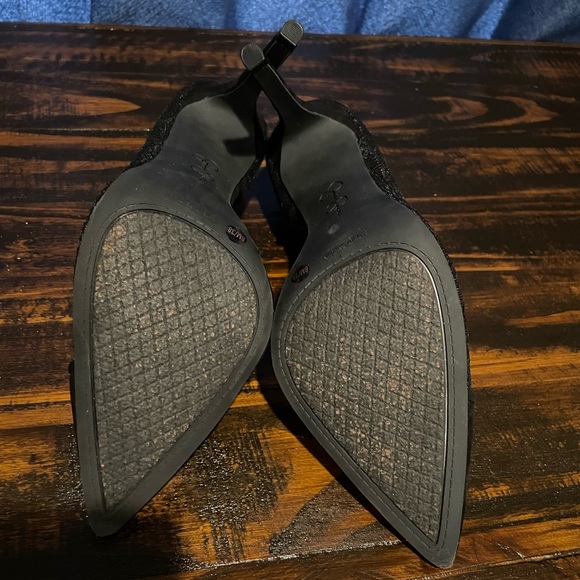 Jessica Simpson heels - Picture 10 of 10